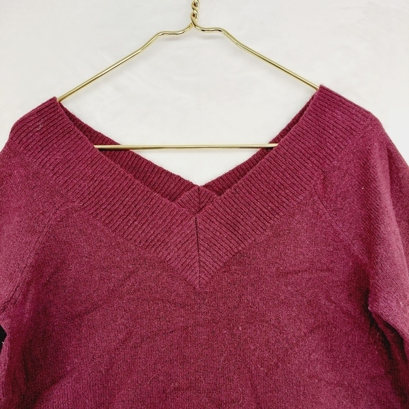 LOFT Burgundy Red V Neck Knit Cozy Winter Basic Sweater P4221 - Picture 2 of 7